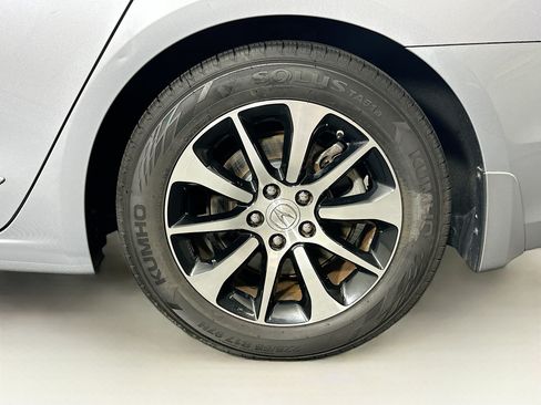 Used 2015 Acura TLX FWD image 11