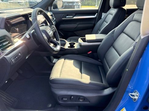 New 2026 GMC Terrain Elevation w/ Elevation Premium Package FWD image 21
