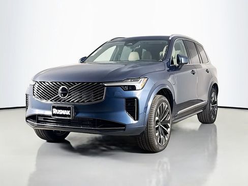 New 2026 Volvo XC90 T8 Ultra w/ Protection Package Premier AWD/4WD image 3
