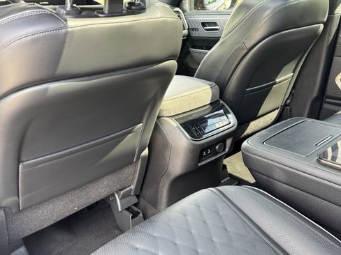 Certified 2025 INFINITI QX80 Autograph w/ Premium Cargo Package image 24