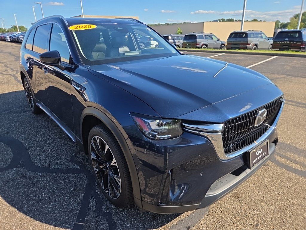 Used 2025 MAZDA CX-90 Plug-In Hybrid w/ Preferred AWD/4WD image 11
