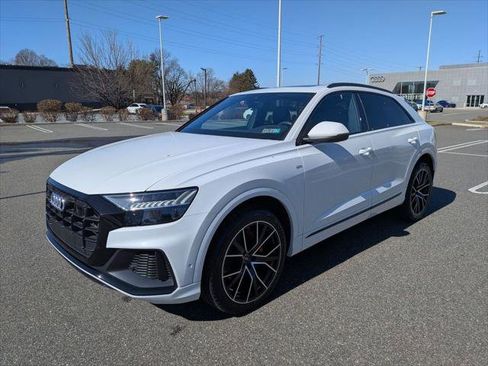 Certified 2023 Audi Q8 Premium Plus w/ Premium Plus Package image 3