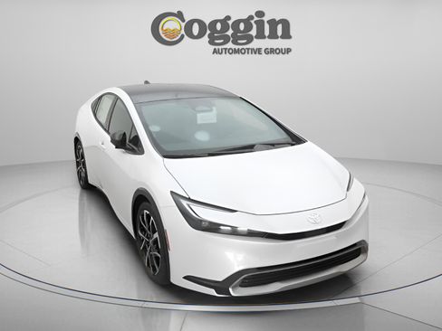 New 2026 Toyota Prius Plug-In Hybrid image 28