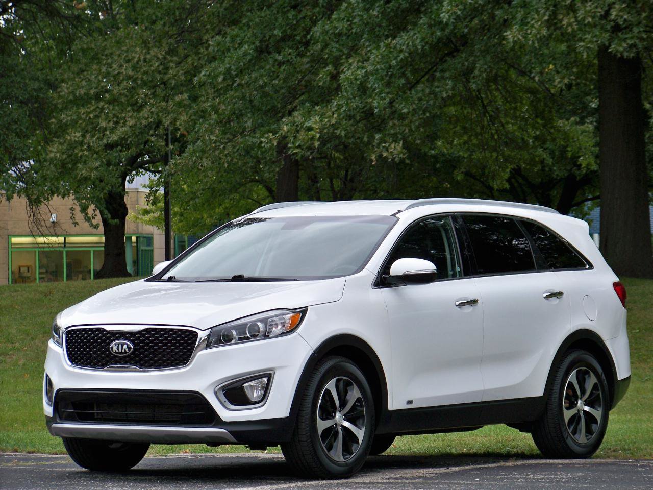 Used 2016 Kia Sorento EX AWD/4WD image 2