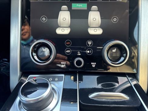 Used 2020 Land Rover Range Rover HSE image 20