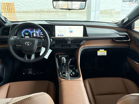 New 2026 Toyota Crown Signia AWD/4WD image 9