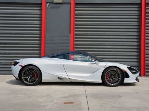 Used 2018 McLaren 720S RWD image 10