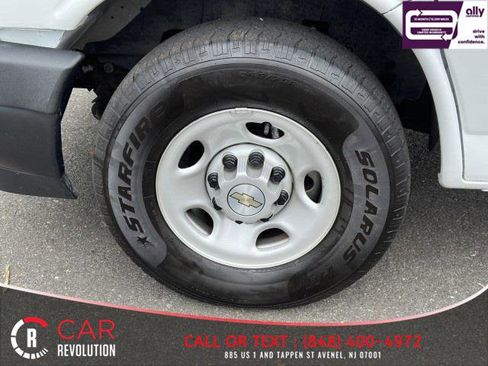 Used 2023 Chevrolet Express 2500 w/ Driver Convenience Package image 17