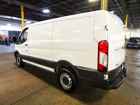 Used 2018 Ford Transit 250 130 Low Roof image 4