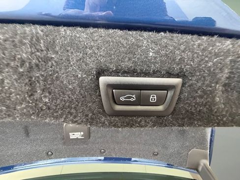 Used 2025 BMW 530i w/ Premium Package image 32