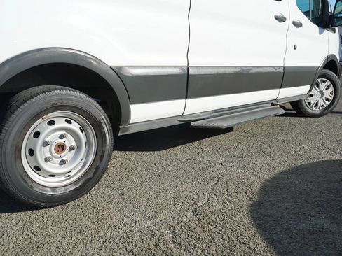 Used 2017 Ford Transit 350 XL RWD image 6