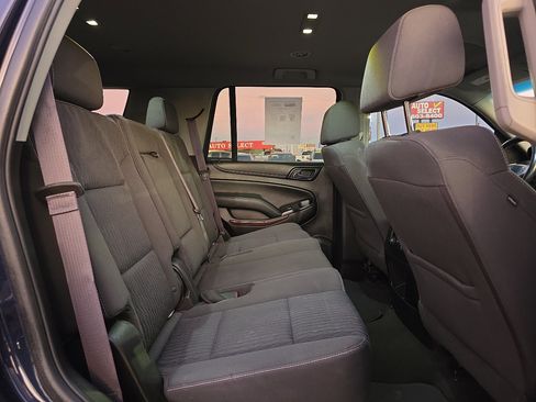 Used 2017 GMC Yukon SLE w/ Convenience Package image 23