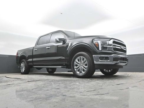 Used 2025 Ford F150 Lariat w/ Equipment Group 501A Mid AWD/4WD image 43