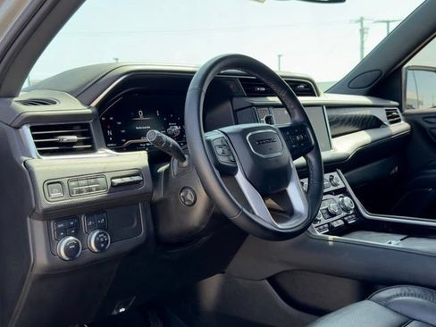 Used 2024 GMC Yukon Denali AWD/4WD image 19