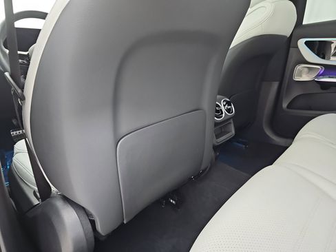 Certified 2025 Mercedes-Benz GLC 300 4MATIC image 19