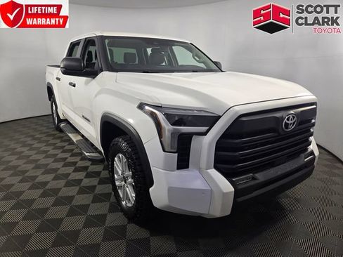 Used 2022 Toyota Tundra SR5 RWD image 1