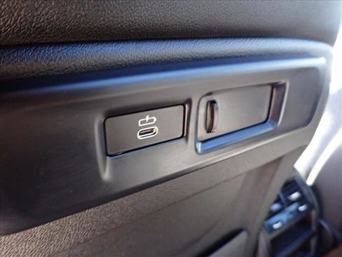 Used 2022 BMW X5 xDrive45e w/ Parking Assistance Package image 11