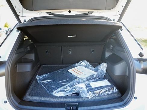 New 2026 Volkswagen Tiguan SEL R-Line image 29