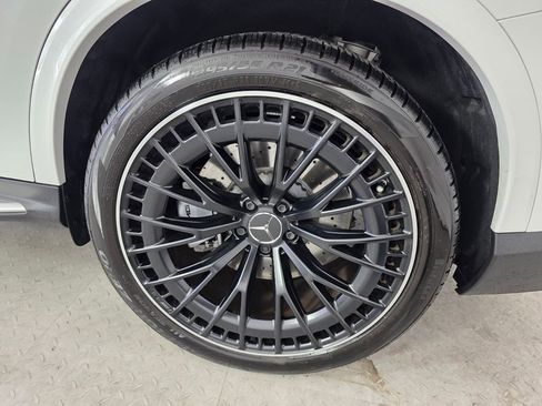 Certified 2024 Mercedes-Benz GLC 43 AMG 4MATIC image 17