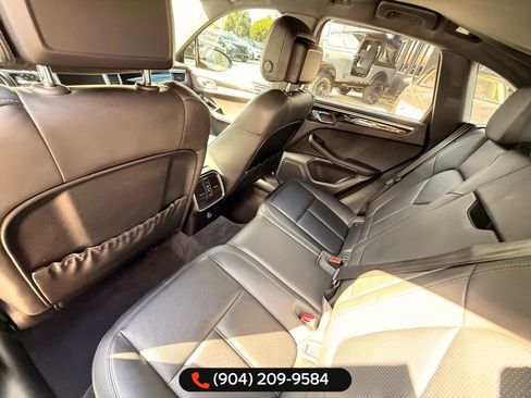 Used 2018 Porsche Macan S image 40