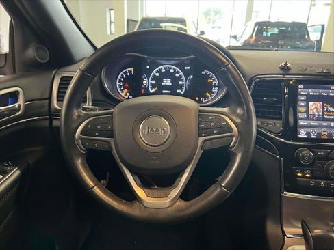 Used 2020 Jeep Grand Cherokee Limited image 15