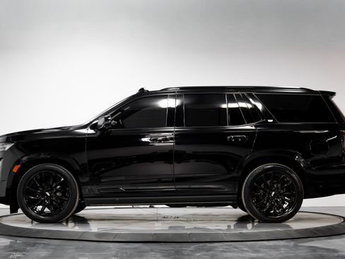 Used 2023 Cadillac Escalade Sport Platinum w/ LPO, ONYX Package image 38