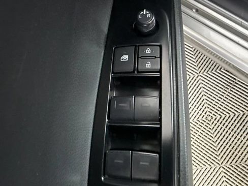Used 2025 Toyota Camry XSE w/ Premium Plus Package AWD/4WD image 16
