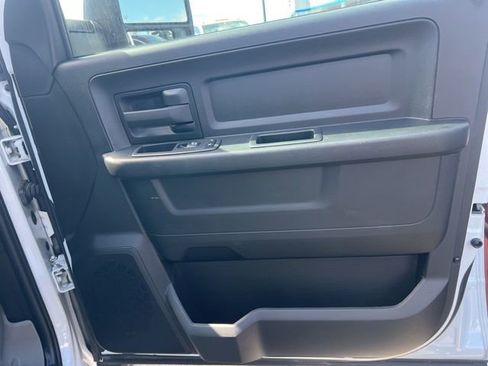 Used 2024 RAM 2500 Tradesman w/ Chrome Appearance Group AWD/4WD image 22