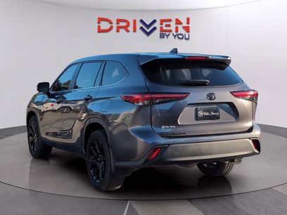 Used 2023 Toyota Highlander L