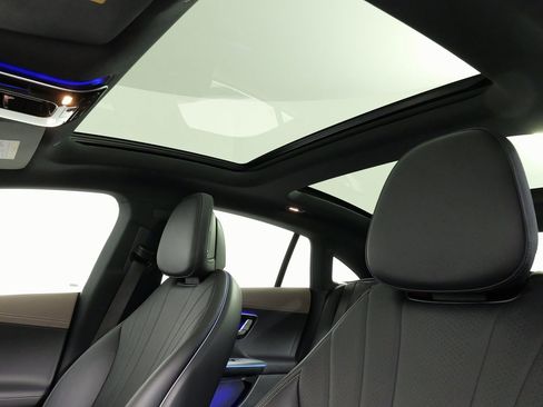 Used 2023 Mercedes-Benz EQE 500 4MATIC Sedan image 33