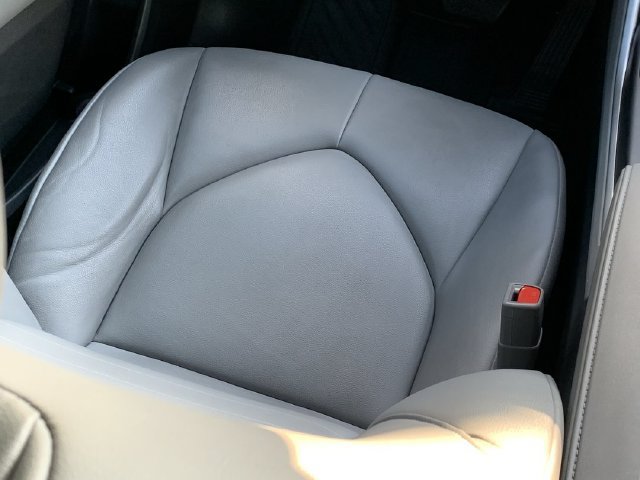 Used 2023 Toyota Highlander XLE FWD image 18