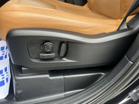 Used 2023 Land Rover Defender 110 S image 14