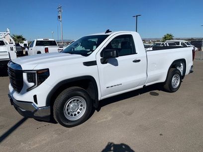 New 2026 GMC Sierra 1500 Pro w/ Convenience Package