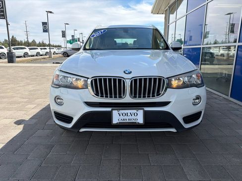Used 2017 BMW X3 xDrive28i AWD/4WD image 3
