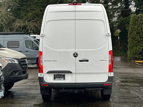 New 2025 Mercedes-Benz Sprinter 2500 image 5