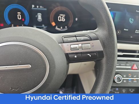 Certified 2025 Hyundai Tucson SE AWD/4WD image 18