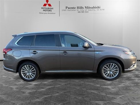 Used 2020 Mitsubishi Outlander GT image 4