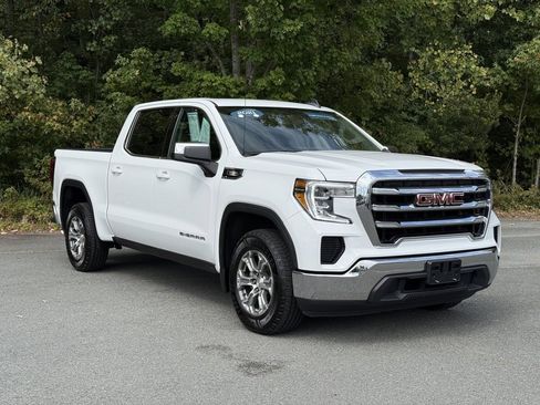 Certified 2021 GMC Sierra 1500 SLE image 3