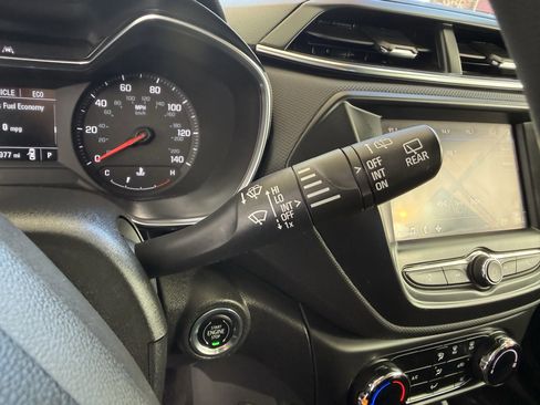 Used 2022 Chevrolet TrailBlazer LT image 14