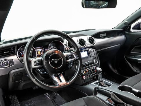 Used 2021 Ford Mustang GT RWD image 5