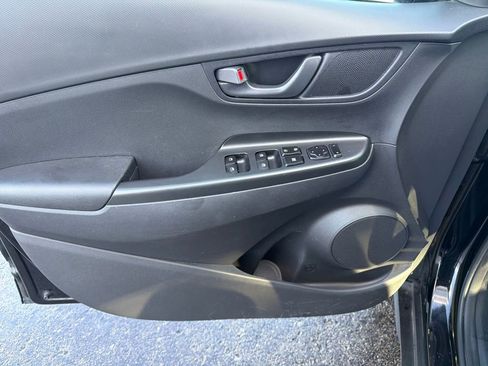 Used 2023 Hyundai Kona SEL image 12