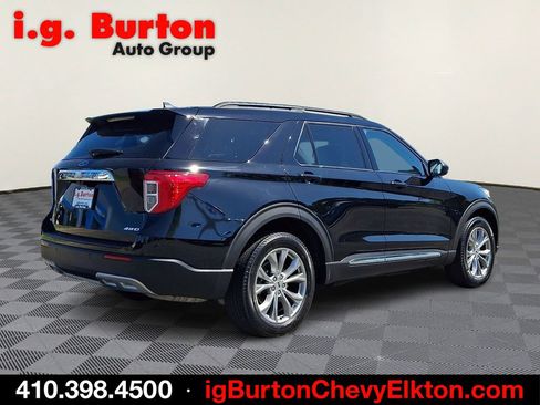 Used 2023 Ford Explorer XLT w/ Equipment Group 202A AWD/4WD image 6