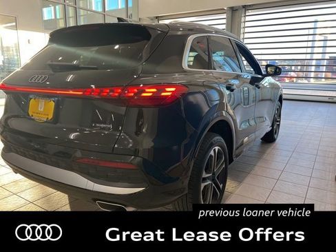 Certified 2025 Audi Q5 Premium w/ Convenience Package AWD/4WD image 7