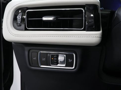 Used 2025 Lincoln Aviator Reserve w/ Equipment Group 201A image 18