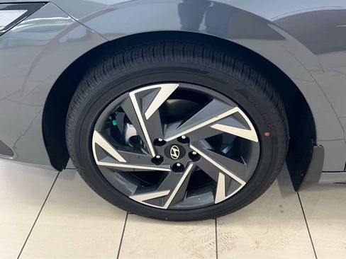 New 2026 Hyundai Elantra Limited image 13