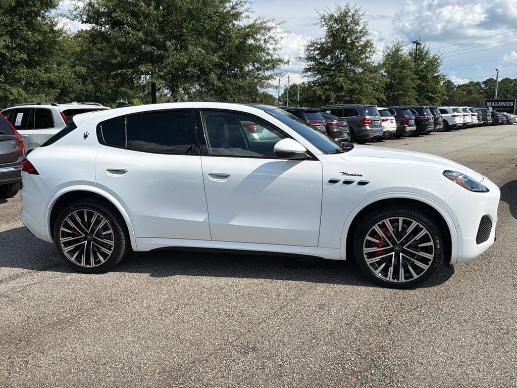 Used 2023 Maserati Grecale Modena AWD/4WD image 8