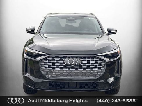 Used 2025 Audi Q5 Premium w/ Convenience Package AWD/4WD image 3