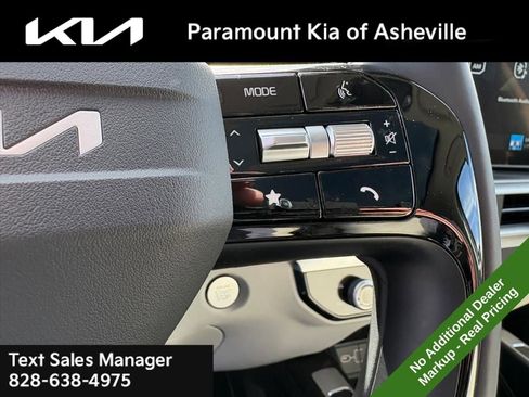 New 2026 Kia Sorento S w/ S Panoramic Sunroof Package image 12