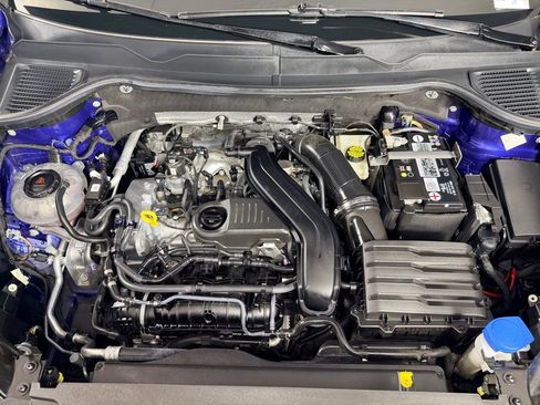 Used 2023 Volkswagen Taos SE image 34