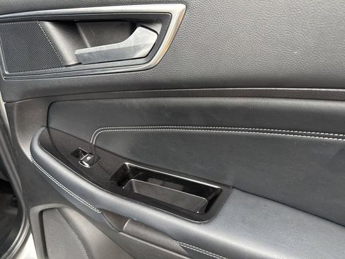 Used 2017 Ford Edge Titanium w/ Equipment Group 301A image 34